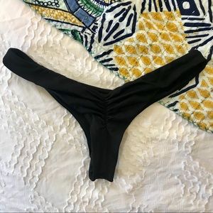 Midori Kai cheeky bikini bottoms, size M